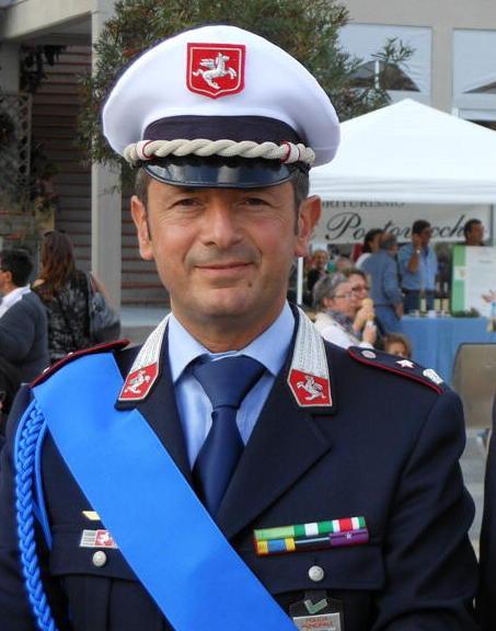 Senza documenti, cerca di evitare i controlli e viene espulso dall’Italia