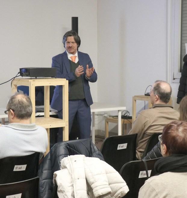 Il grillino Mantovani resta in sella al M5s «Creare il terzo polo» 