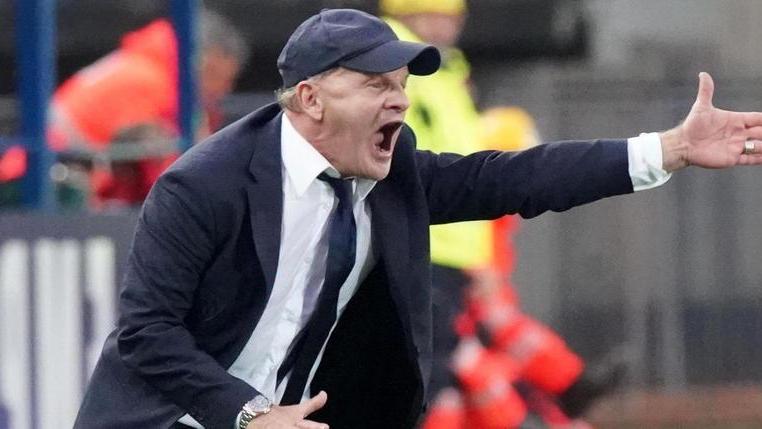 La classifica piange Fiorentina, s’avvicina la zona a rischio Ora serve compattarsi