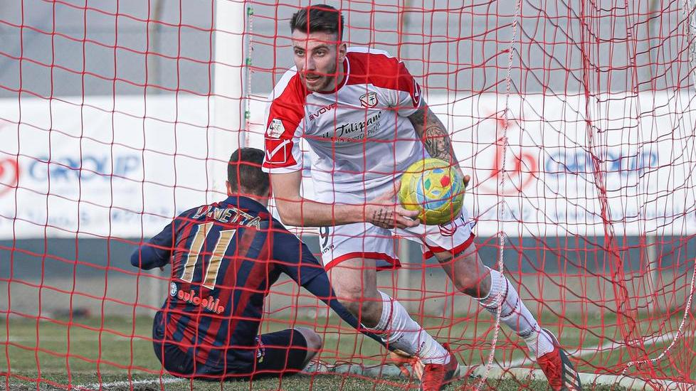 Il Carpi delle meraviglie umilia la Reggiana nel derby
