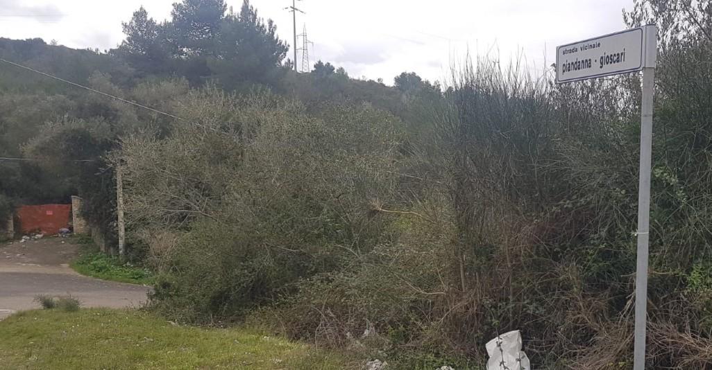 Malore mentre va a caccia, 68enne sassarese muore nella sua auto