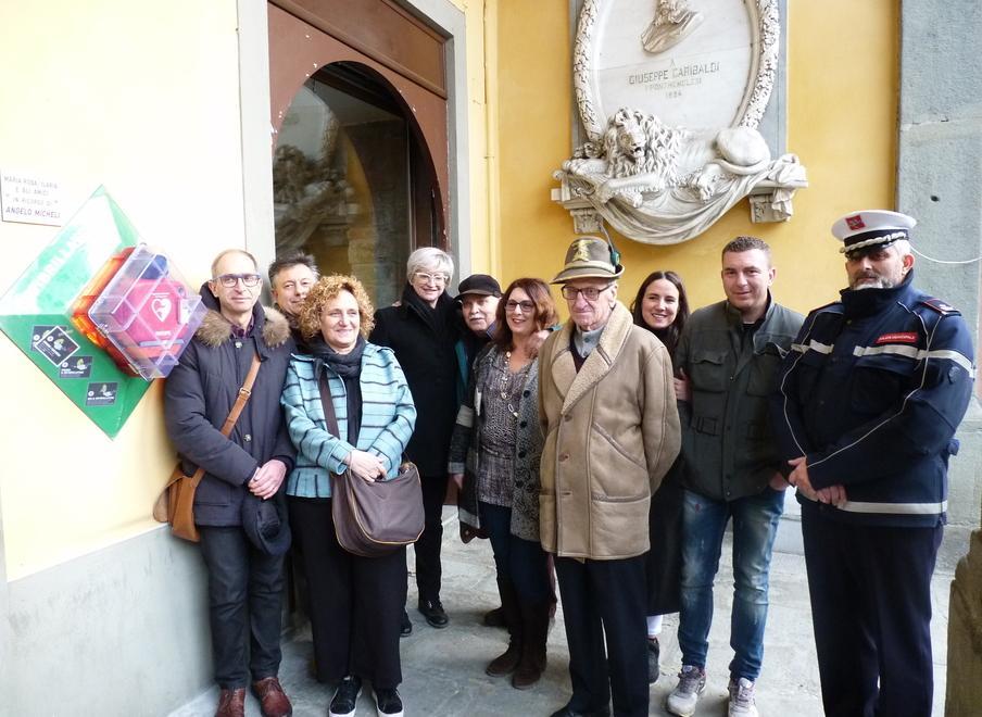 Un defibrillatore nel nome di Angelo installato in piazza della Repubblica 