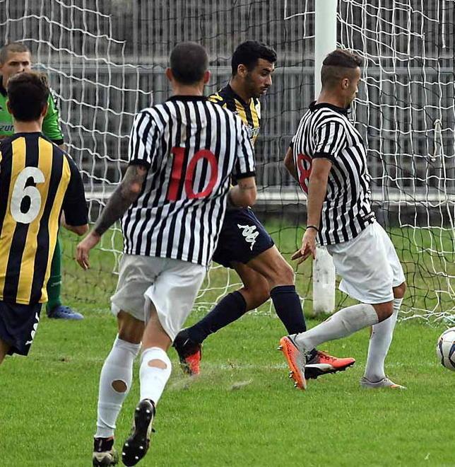 La Massese in crisi nerissima sprofonda in zona playout