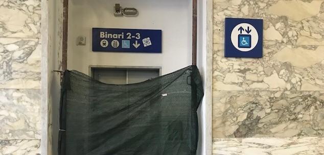 Fuori servizio l’ascensore della stazione