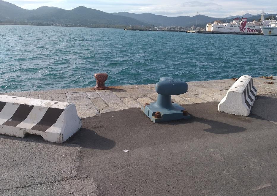 Sul porto le nuove bitte per le navi da crociera 