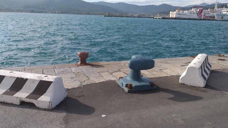 Sul porto le nuove bitte per le navi da crociera