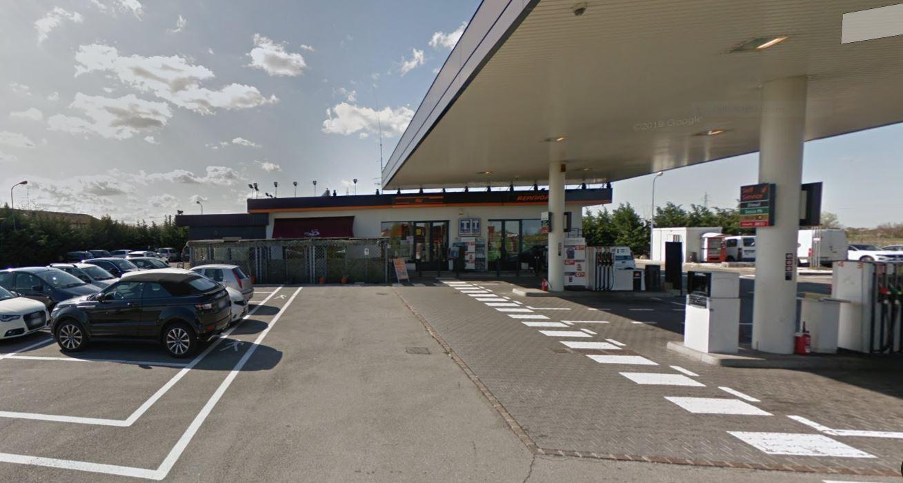 Il bar tabacchi Oasi nell'area di servizio Repsol di Campegine preso di mira dai ladri