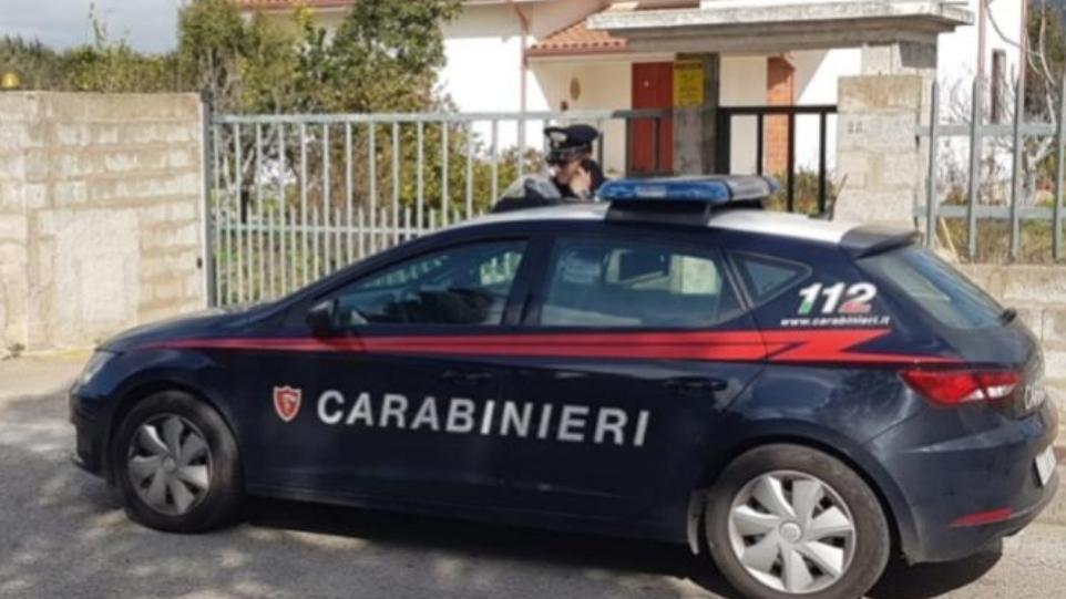 Arrestati mentre tentano di svaligiare una villetta a San Giovanni Suergiu