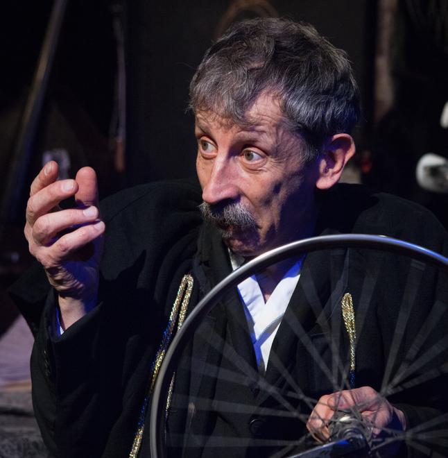 “Circo Kafka” con Abbiati in prima assoluta al teatro Magnolfi di Prato