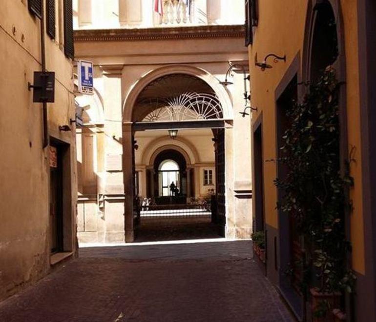 Truffato mentre tenta di vendere condizionatore 