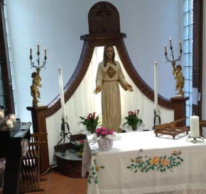Riaperta dopo l’incendio la cappella del Sacro Cuore