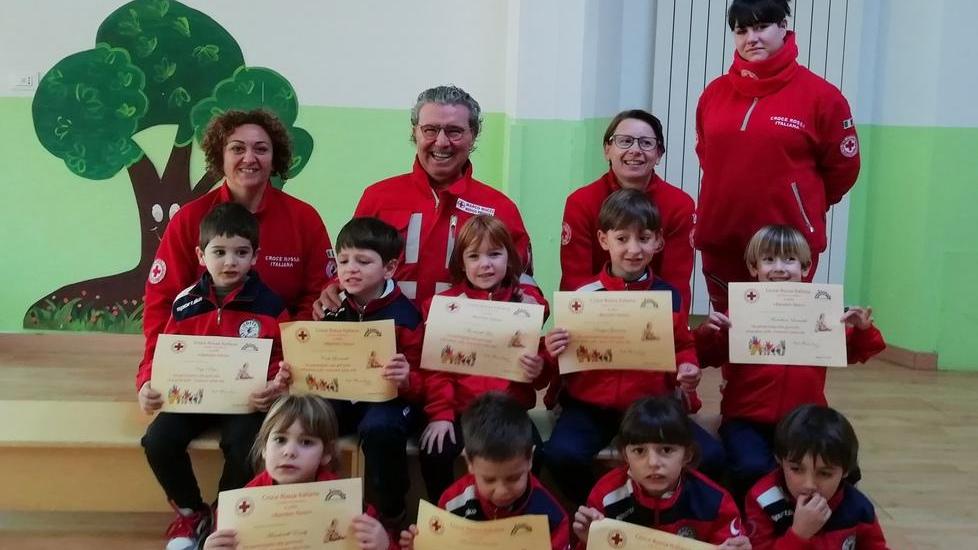 Baby calciatori e soccorritori provetti con il corso della Croce rossa