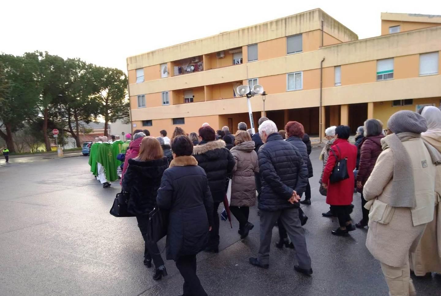 Furti in chiesa, il vescovo: «Pronto a perdonarvi» 