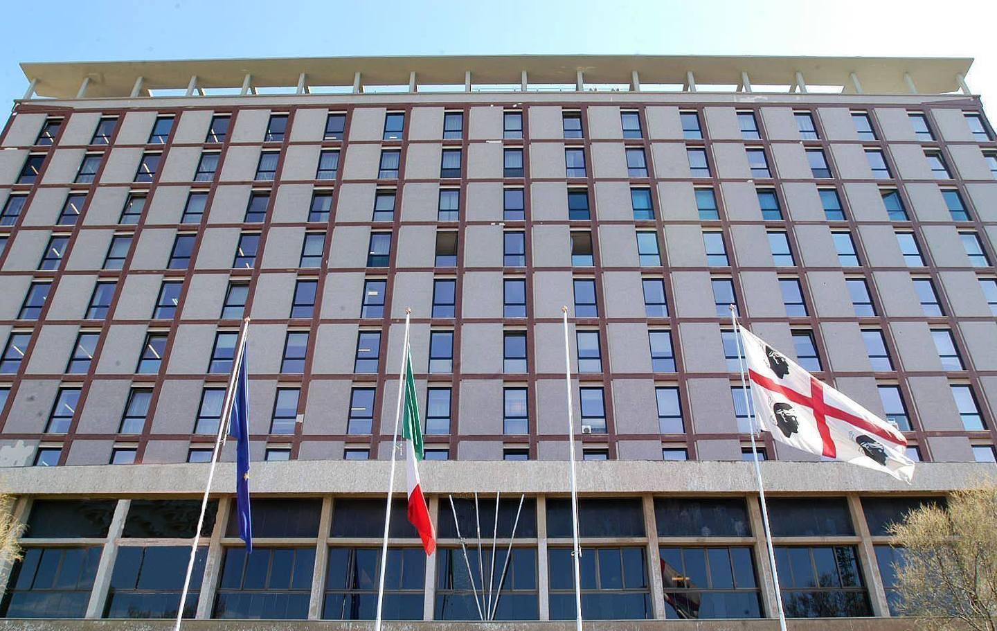 Uffici regionali: arriva il supermanager e aumentano i consulenti 