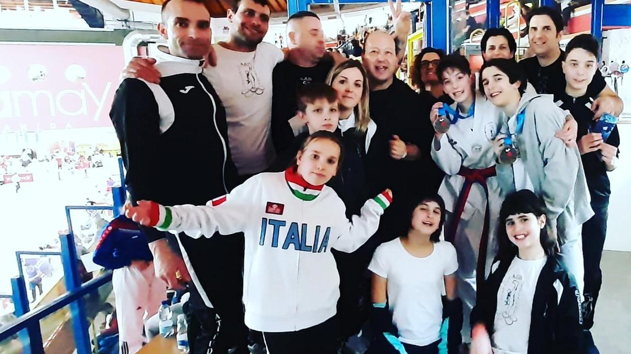 Atleti e tecnici dell'Asd Taekwondo Attitude di Borgo a Buggiano