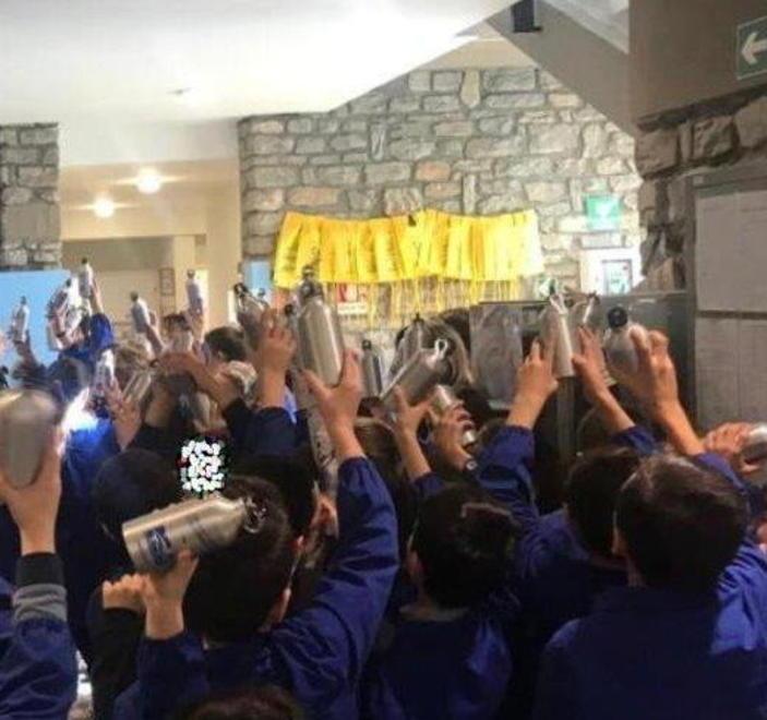Rea per l’educazione al riuso ha distribuito 9mila borracce