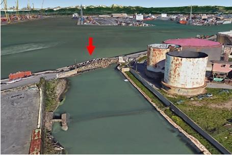 Porto, il ponte in ferro è corroso: sarà demolito 