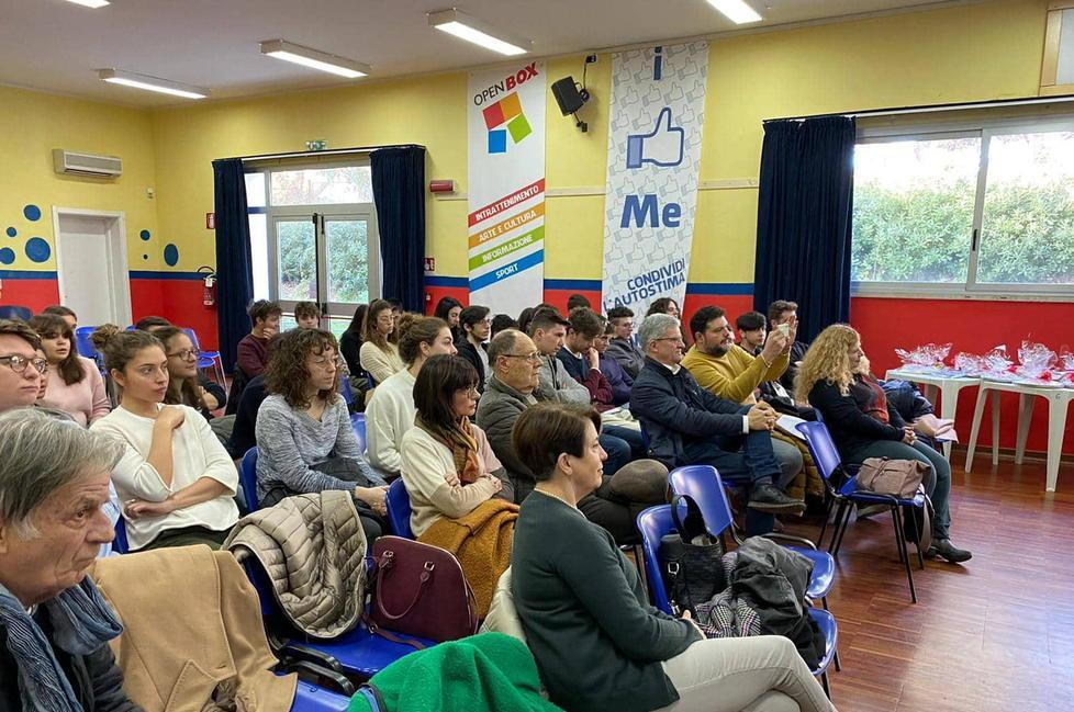 Tra le pale eoliche e l’Asl i ragazzi imparano il futuro 