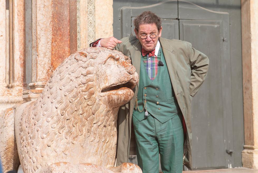 Philippe D'Averio: «Concorso ippico in piazza Roma» 