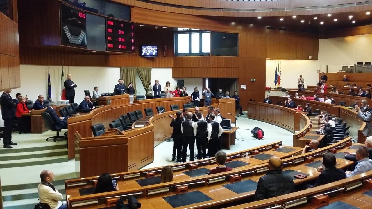 On line i redditi dei consiglieri regionali: il più "ricco" è Sechi, Udc