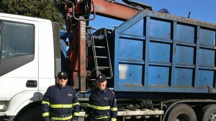 Rubano il rame nell’ex centrale fermati dalla Polizia stradale