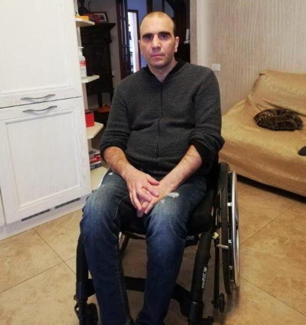 Una nuova pedana in piazza per i diversamente abili 