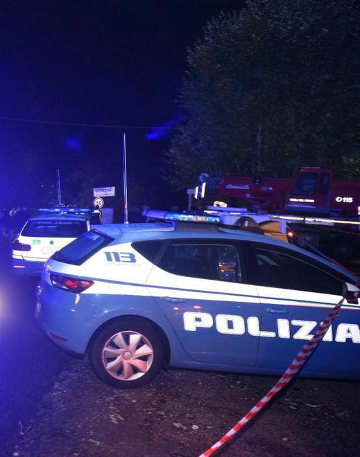 Fuga dopo il furto: ladri in Bmw speronano la polizia e un’auto 