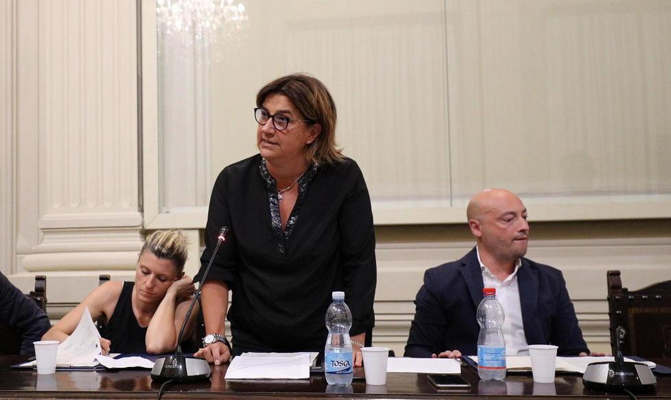 «Montecatini senza strategie comunicative Il sindaco bivacca...»