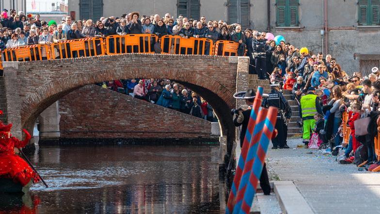Festa sull’acqua Domenica fra i canali in laguna arrivano corsari e pirati