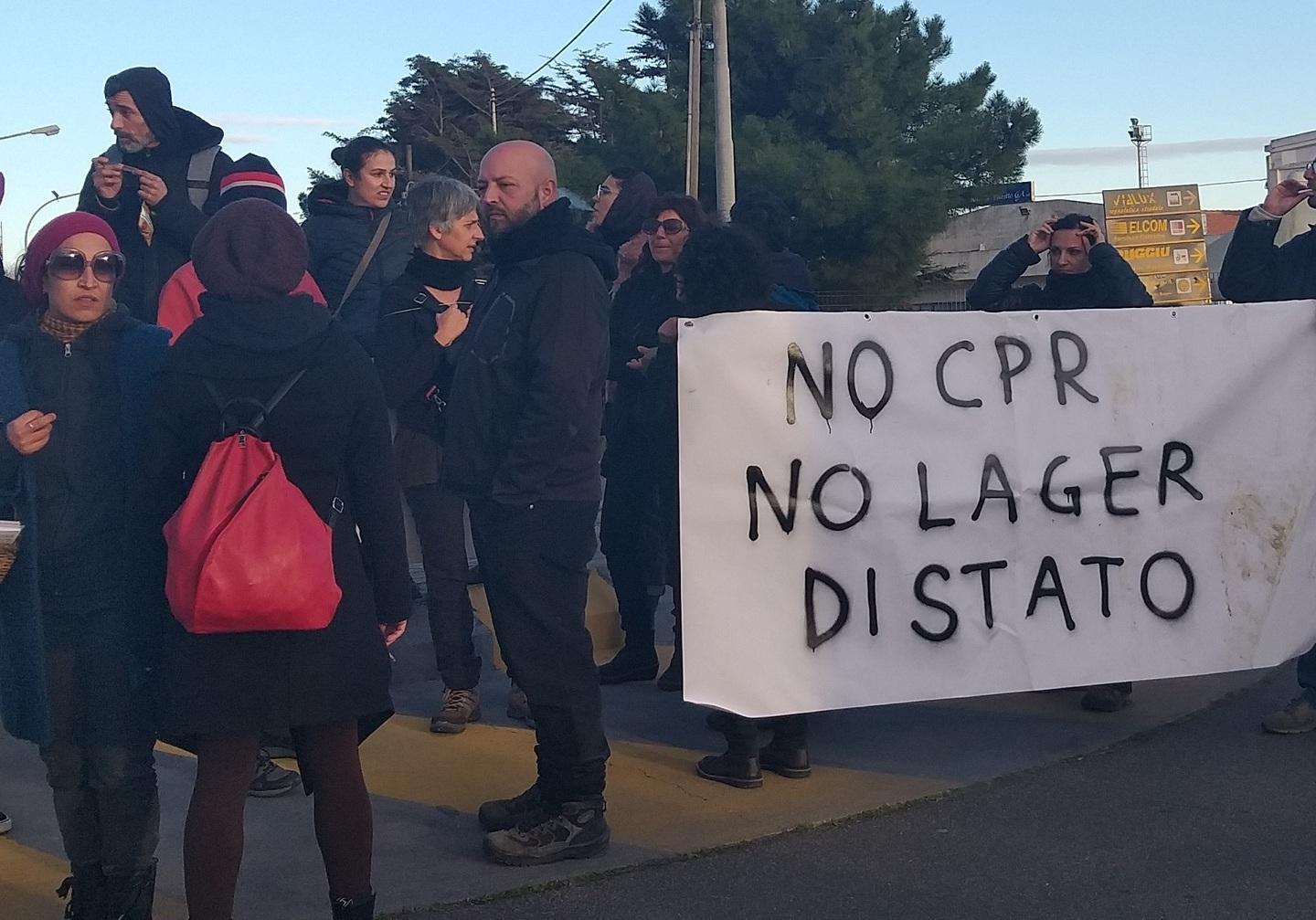 Ancora risse e aggressioni nel Cpr di Macomer, arriva la Prefetta 