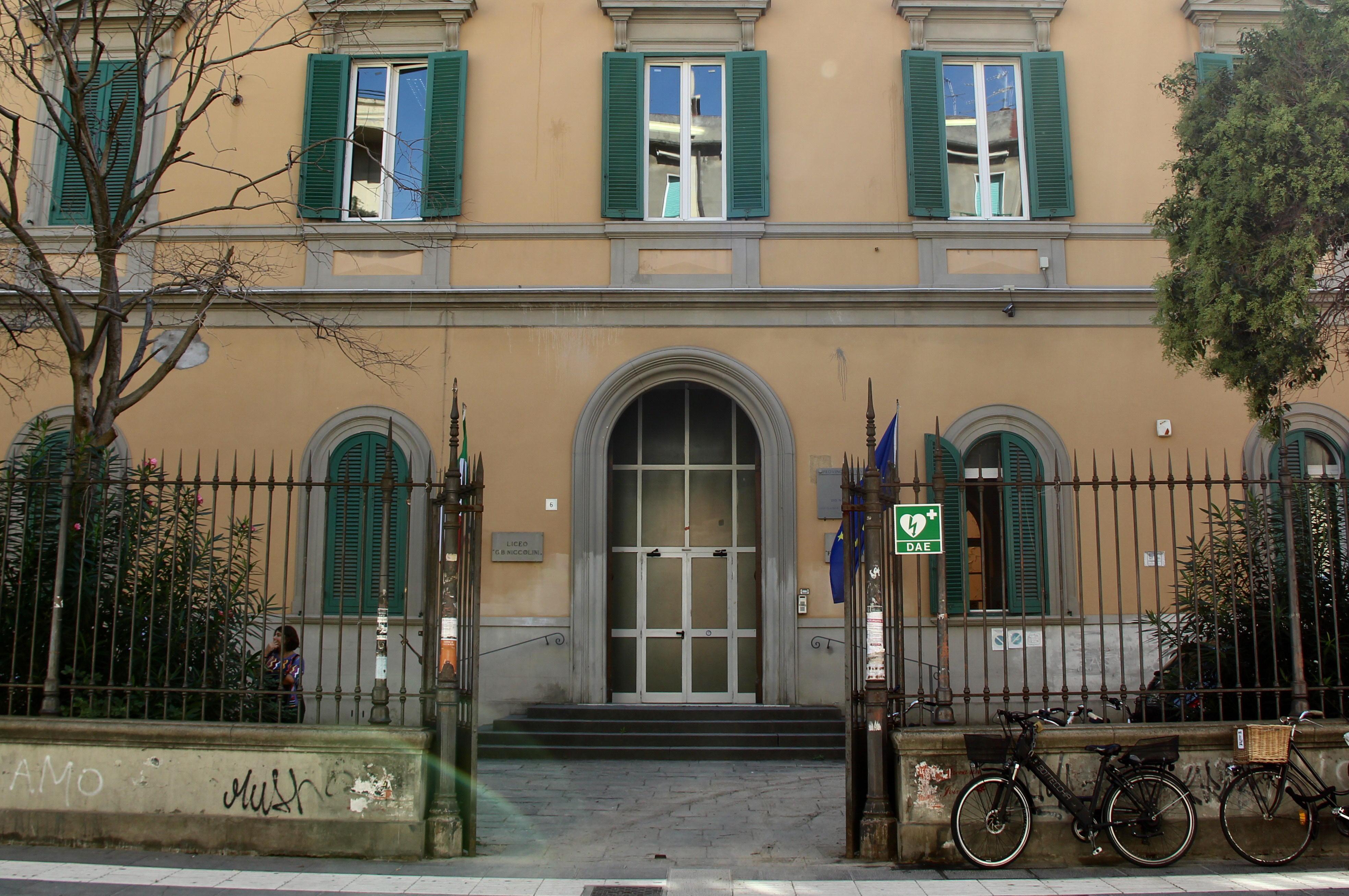 La scuola prima di tutto, ma soltanto a parole