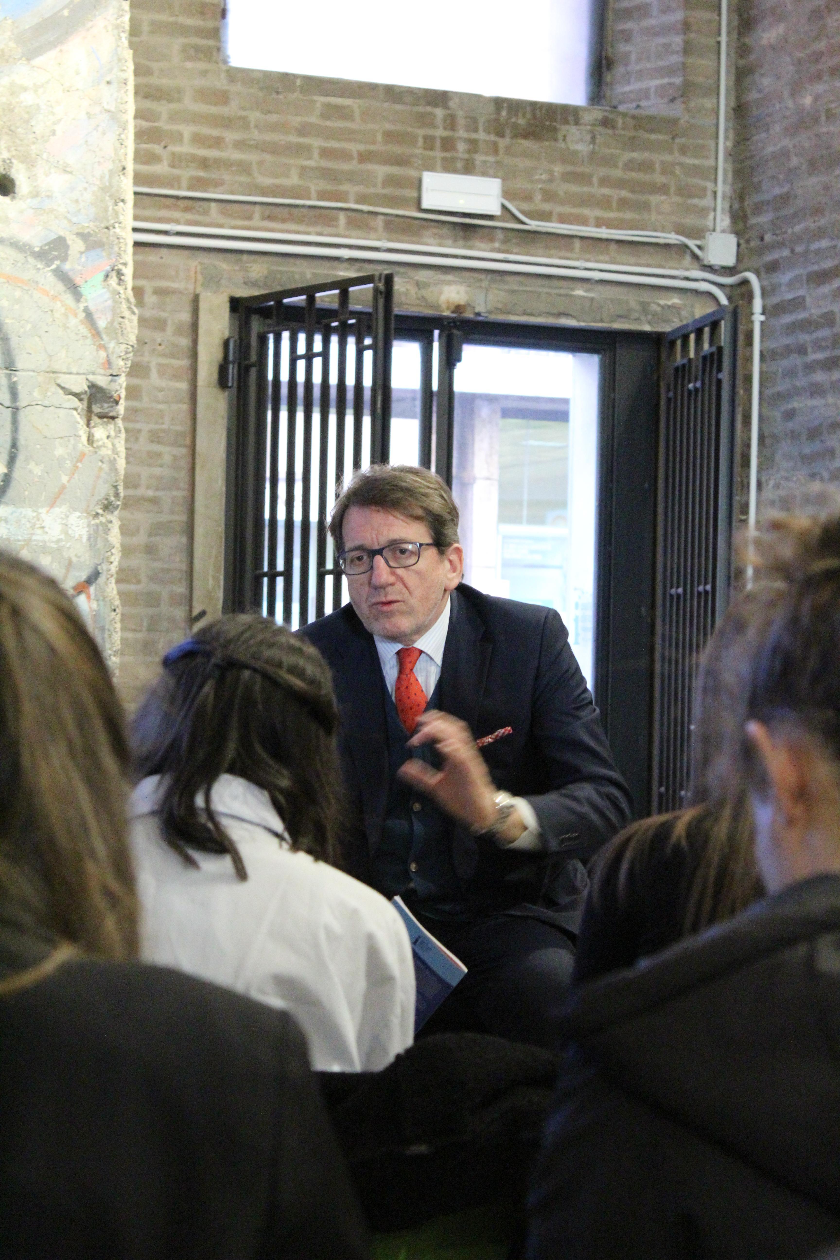 Studenti a tu per tu con il sindaco sul 2020 «I giovani devono poter restare a Modena» 
