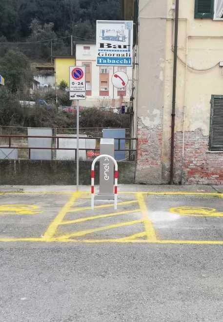 Tre colonnine per ricaricare le auto elettriche ad Aulla 