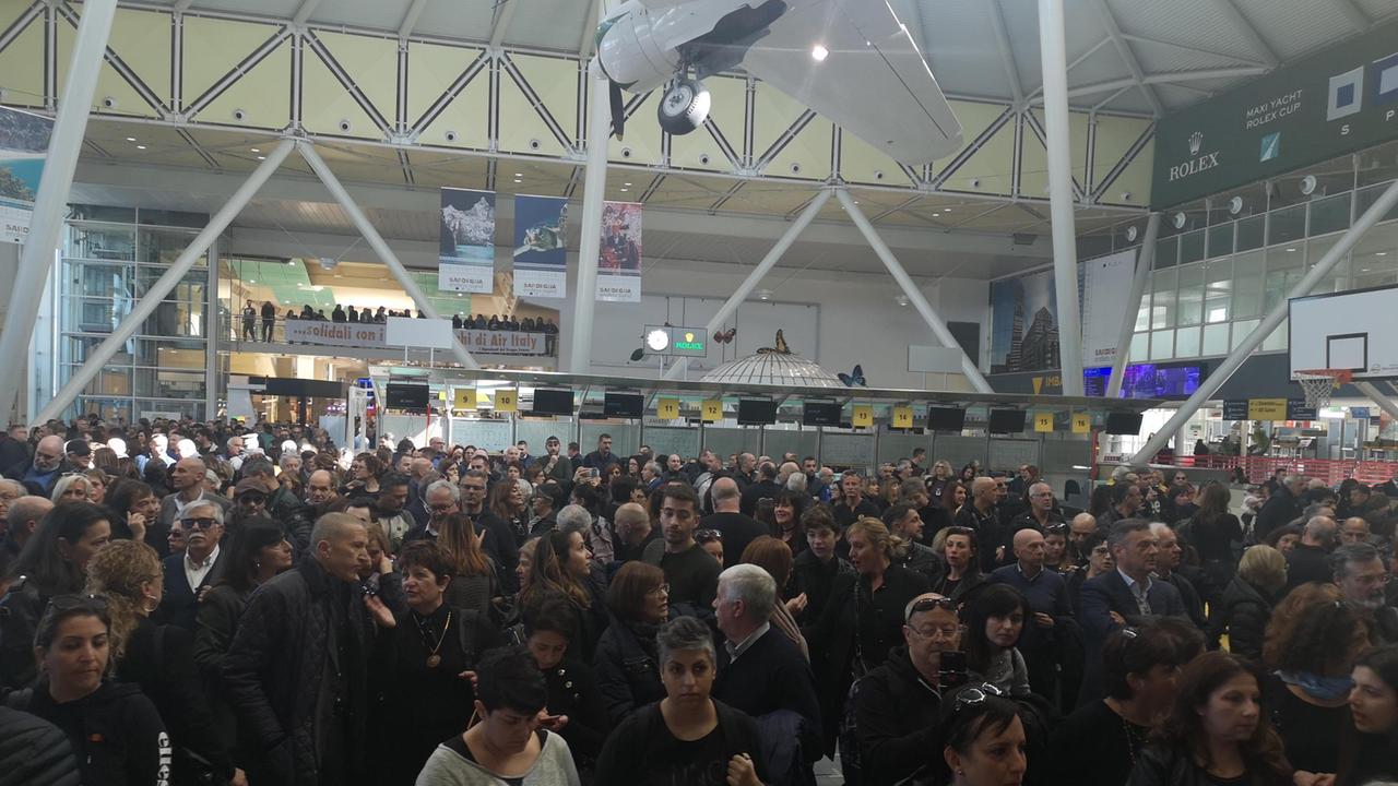 Air Italy, la sottosegretaria Todde al flash mob: "Liquidazione inaccettabile"