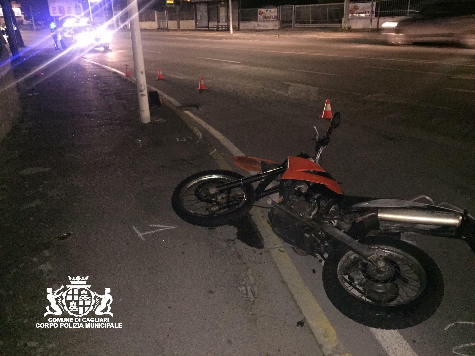 Cagliari, scontro auto moto: un ferito grave
