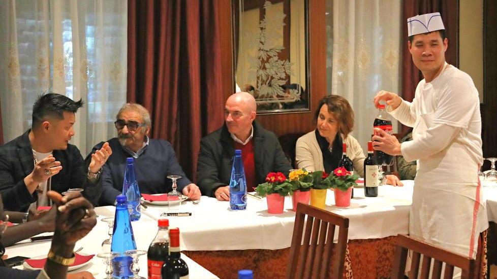Salvetti con la comunità cinese