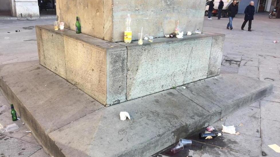 Sporcizia e degrado in centro a causa dell’agitazione di Avr