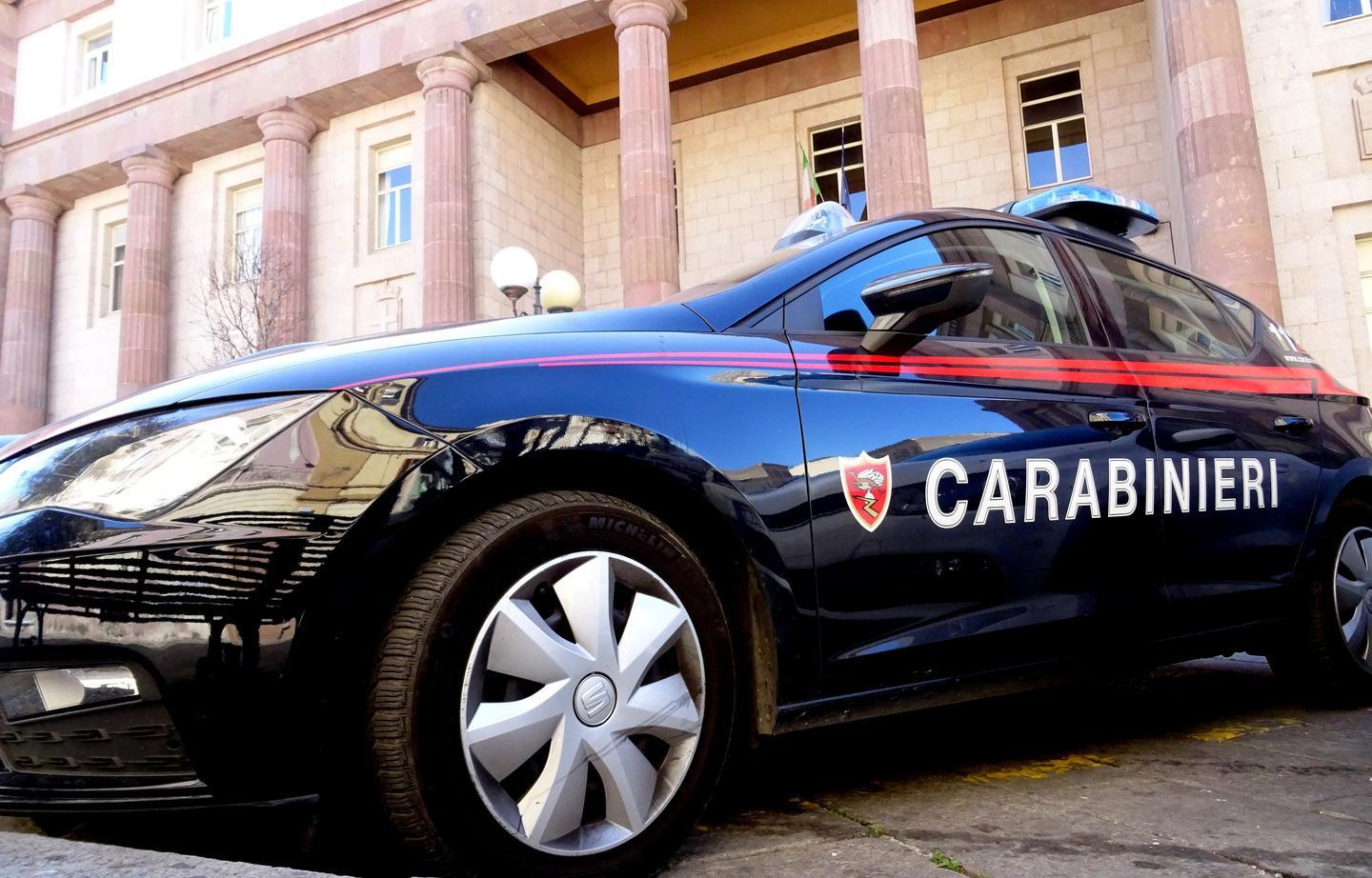 Sassari, insulta i carabinieri: «Avete il coronavirus»