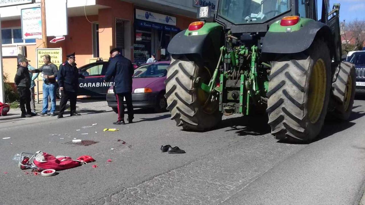 Donna di 82 anni muore investita da un trattore 