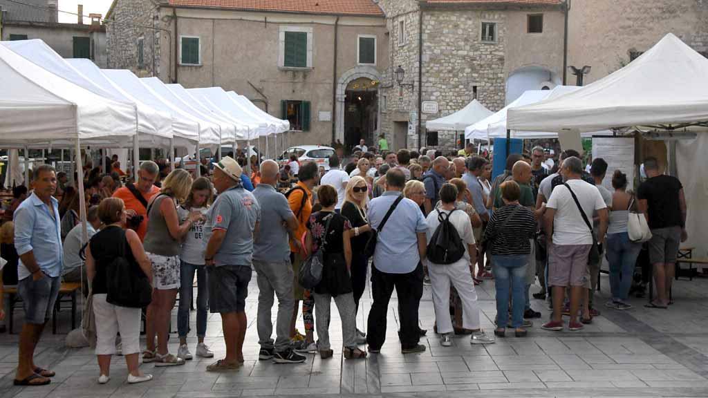 La festa del lardo a Colonnata