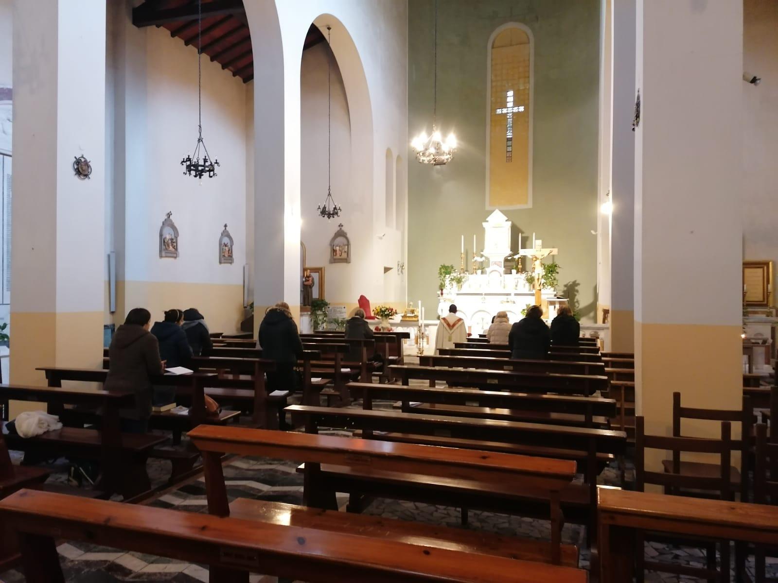 L'interno della chiesa del Groppino ad Aulla
