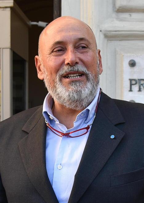Passeggiate nei quartieri col candidato Di Giacinto Il Tirreno