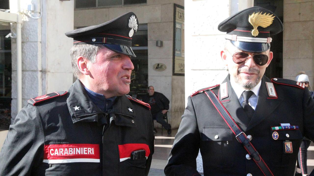 Due carabinieri di Livorno (foto d'archivio)