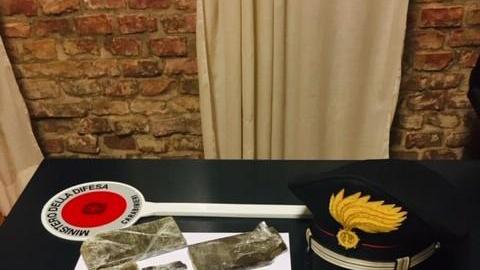 La droga sequestrata dai carabinieri della stazione di Iolo a Prato