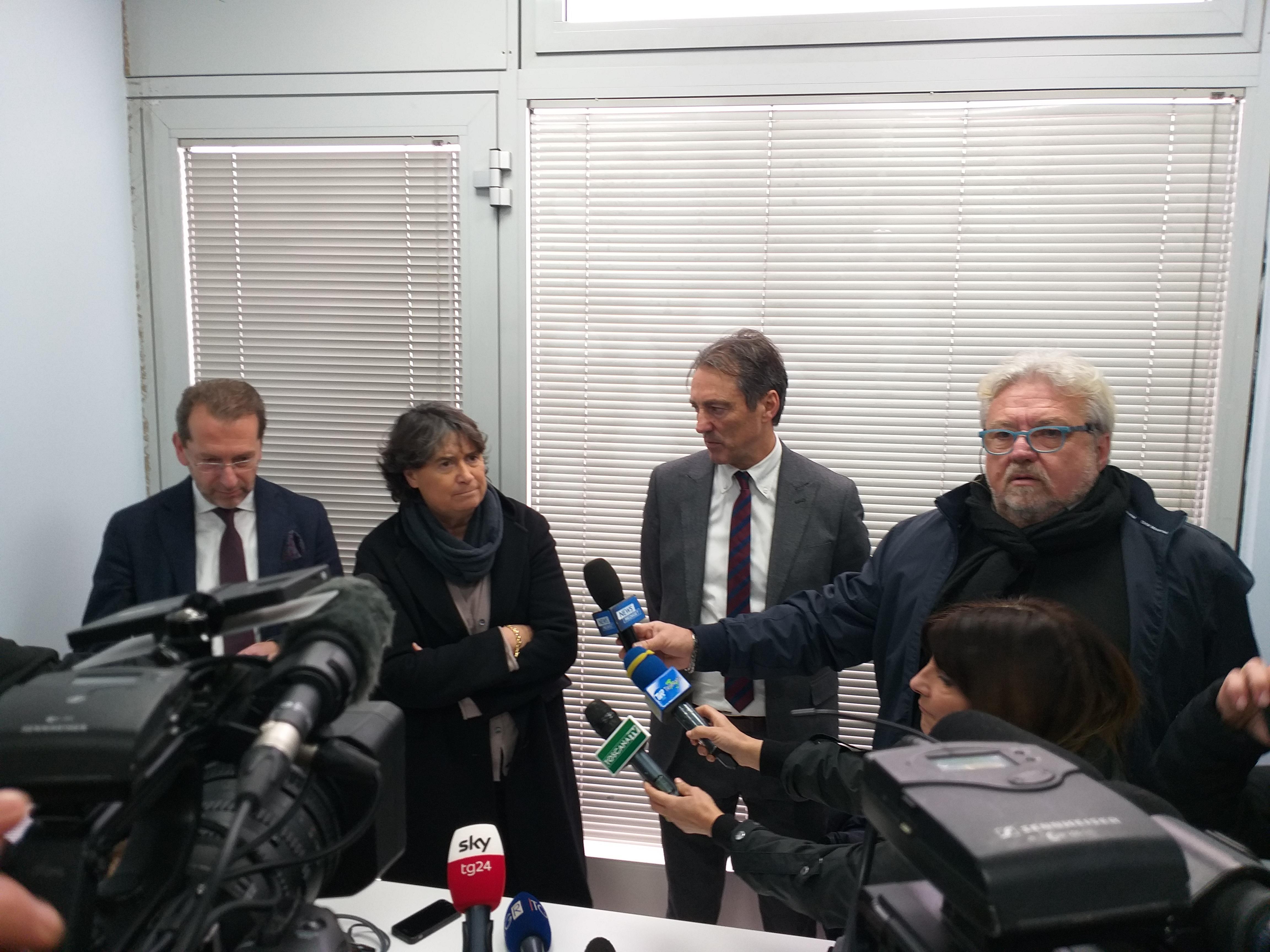 L'assessore Stefania Saccardi insieme a Federico Gelli e Renzo Berti