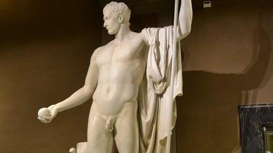C’è un gesso del Canova da restaurare in Accademia a Carrara, e il Comune di Massa dona 1500 euro