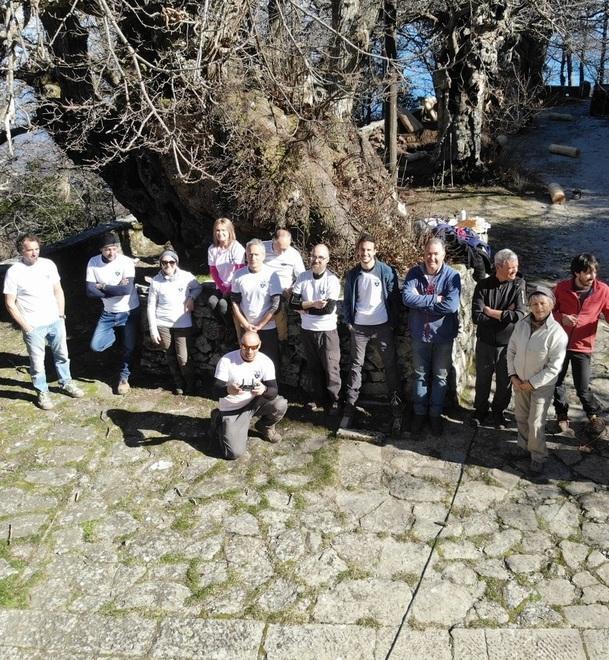Sostituiti i tavoli e le panche alla Madonna del Monte 