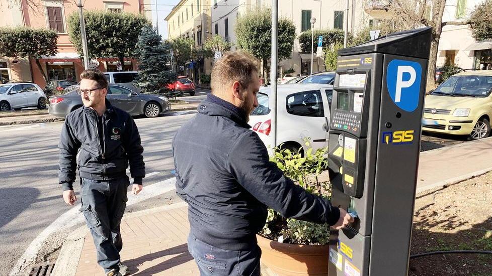 Sosta di cortesia, i negozianti la promuovono con riserva