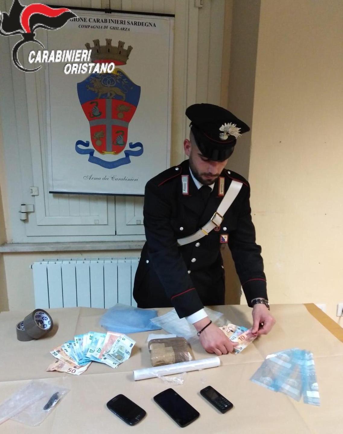 In camera mezzo chilo di cocaina 