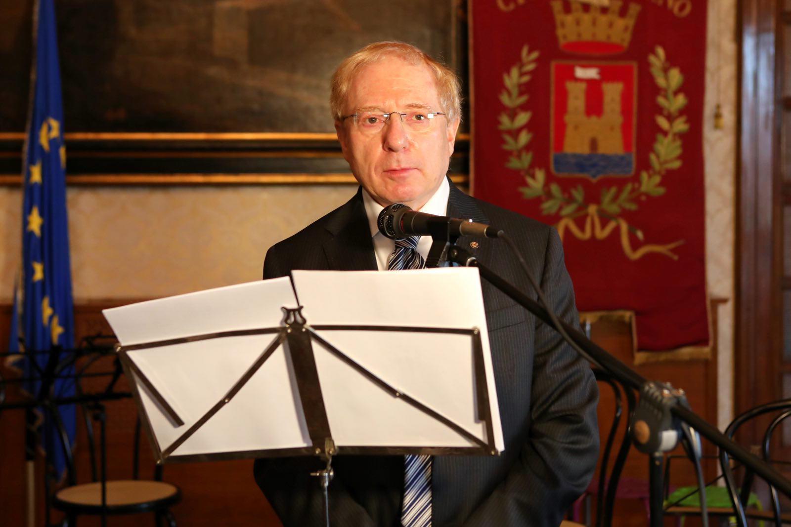 Il prefetto Gianfranco Tomao (foto d'archivio)